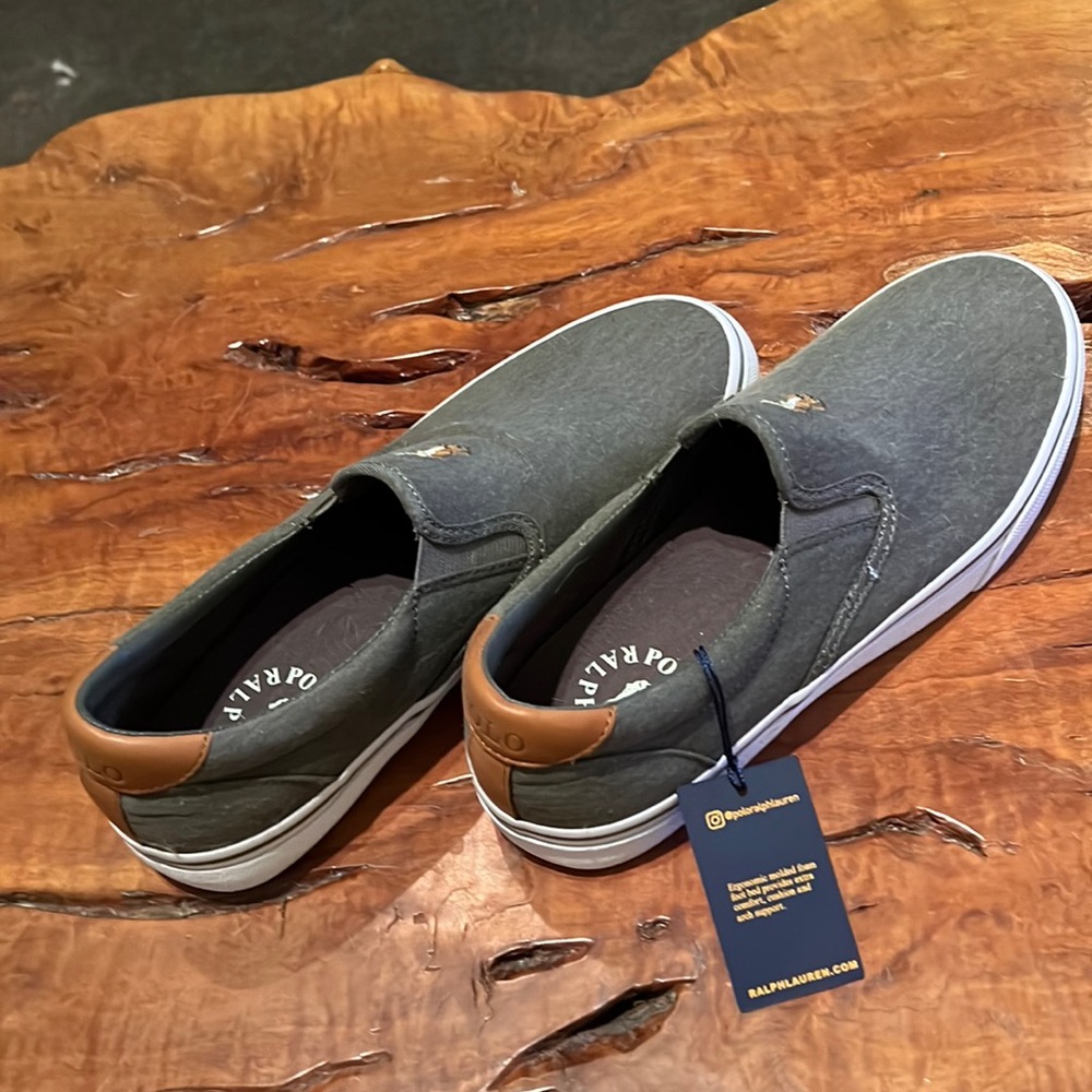 Polo Ralph Lauren slip on shoes men’s 8.5D. New in box